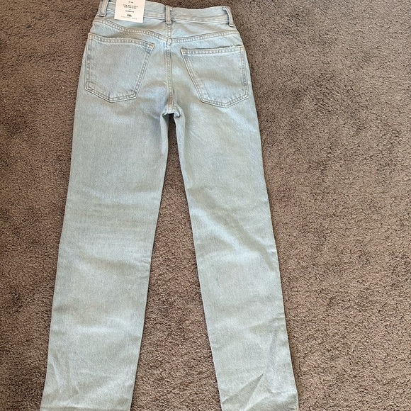 NWT- Zara Relaxed Boyfriend Jean - Picture 2 of 3